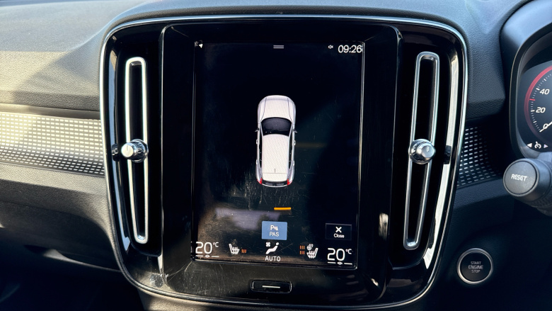 Volvo Xc40 2.0 B4P R DESIGN 5dr Auto Petrol Estate